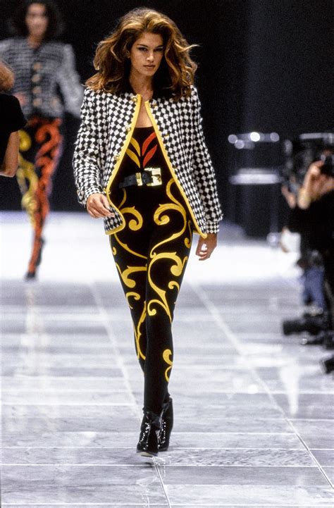 versace fashion show 90s|donatella Versace old pictures.